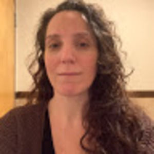 Meet your Posher, Demi